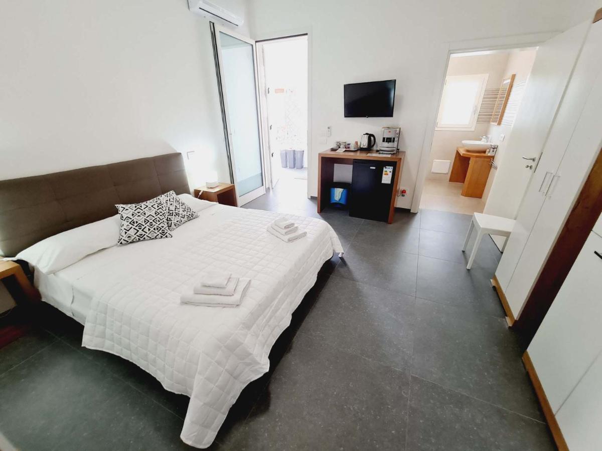 Medusa Room Apartment Porto Cesareo Bagian luar foto